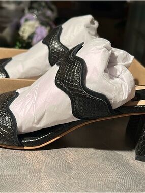 Dolce Vita Black Croc-Embossed Scalloped Block Heel Mules